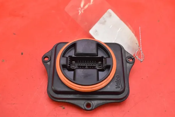 Käytetty xenon-kääntymismoduuli OEM 3G0941329 vasen image 4