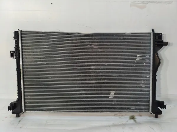 Radiador Motor MG OEM tt253G 11645134 Usado image 5
