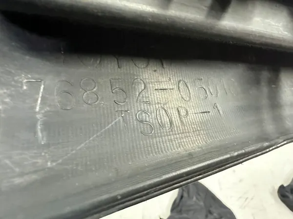 Framstötfångare Splitter Vänster Toyota Avensis T25 03-06 image 3