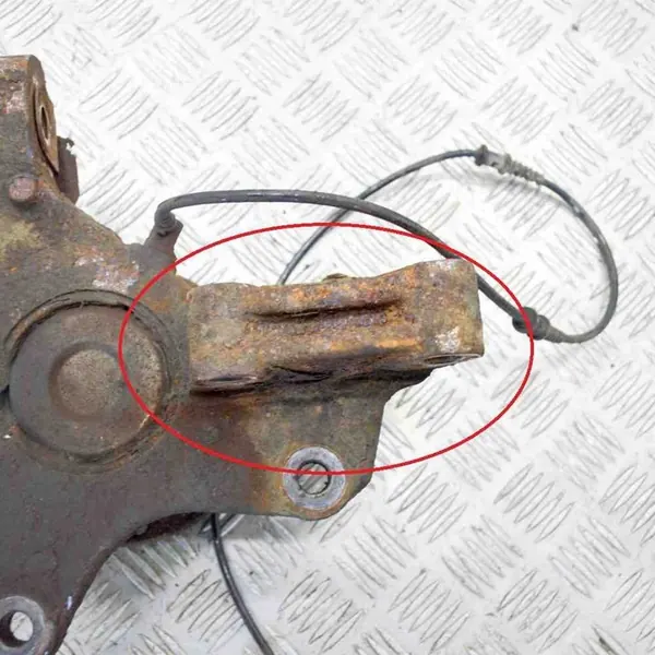 Höger fram nav Mercedes-Benz Sprinter W906 2008 image 6