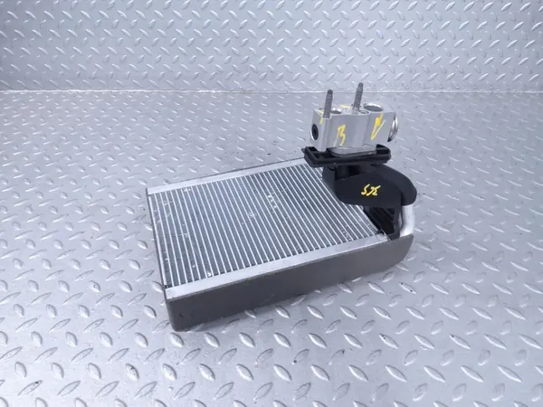 Evaporador ar condicionado Citroen C4 III e-C4 OEM 7015011030 image 6