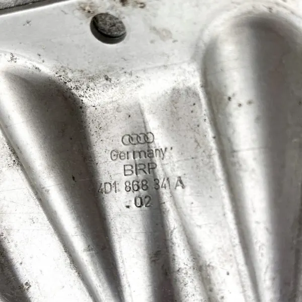 Support d'accoudoir Audi A8 D2 OEM 4D0864335 - Occasion image 4