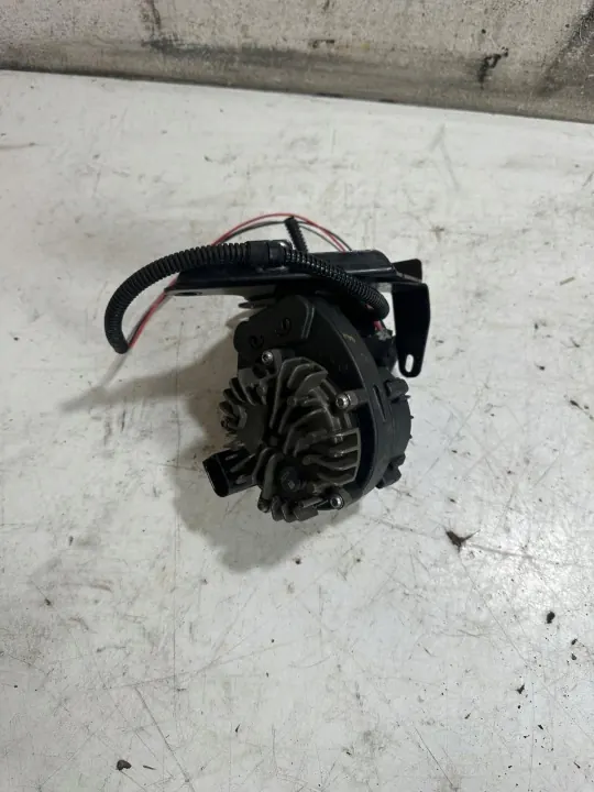 Renault 5 E-Tech Zirkulationspumpe OEM 210109440R image 2
