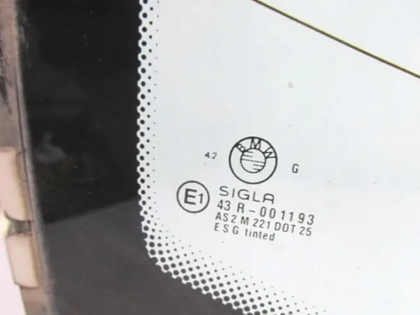 Vidro Traseiro Aquecido BMW OEM para Série 5 Sedan (E34) image 3
