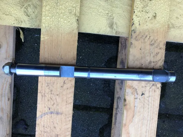 Arbre de boîte ZF image 1