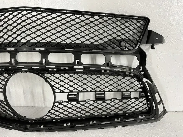 GRILLE MERCEDES CLS 218 W218 AMG A2188851765 image 2