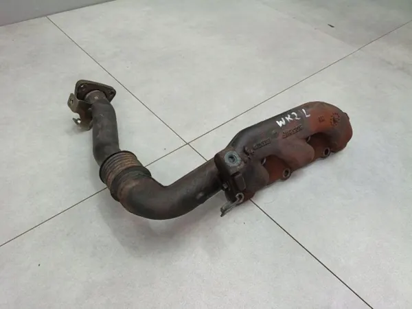 Jeep Grand Cherokee Pakoputken keräin OEM 21052111F image 3