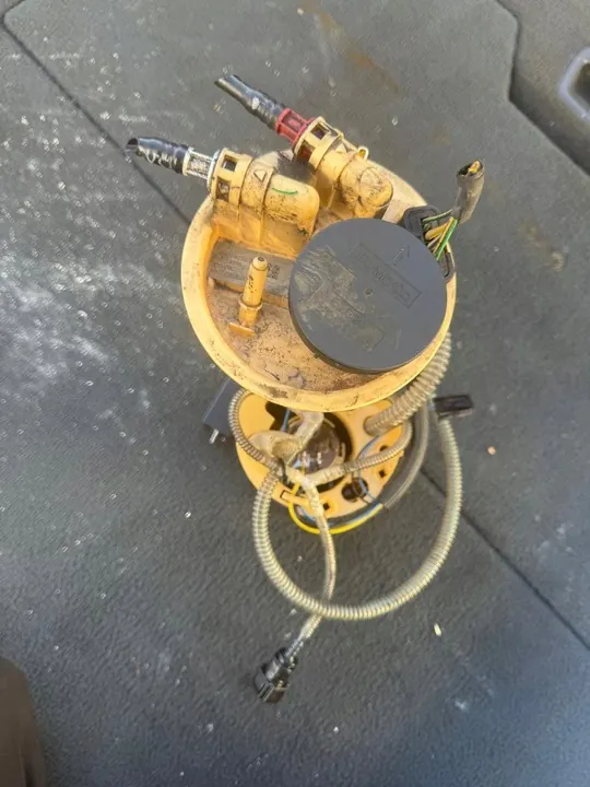 Bomba de combustível Volvo XC60 XC70 image 3