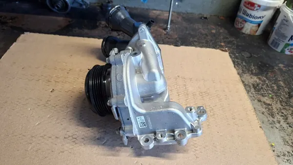 Vattenpump med termostat Mercedes-Benz A6542010110 image 6