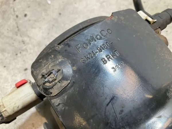 Kraftstofffiltergehäuse OEM GK219180 für Ford Custom image 3