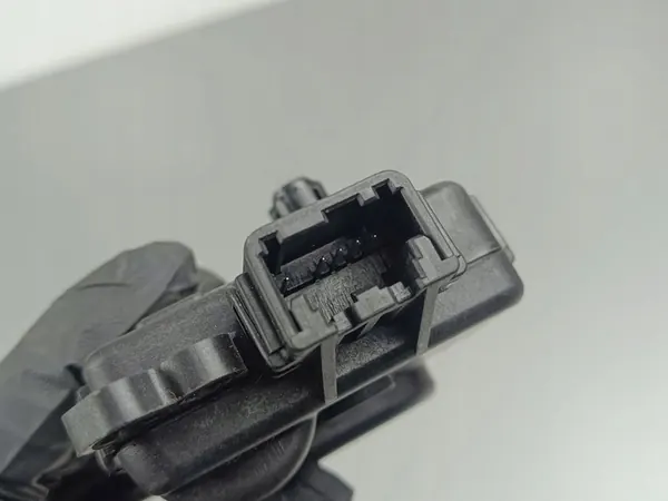 Ilmanvaihtoahtaja Ford F150 2019 FL3H19E616CB image 2