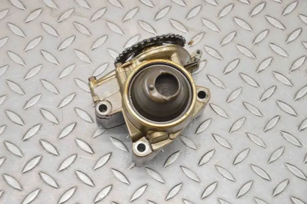 Olje pump VW Polo (6R, 6C) 1.2L 2010 03D115105G image 2