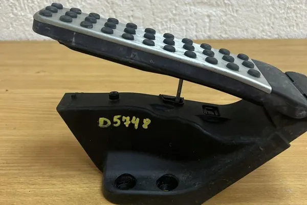 Gaspedaal MERCEDES-BENZ GLC (X253, C253) A2533000104 image 3