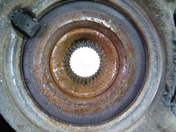 Mancal dianteiro esquerdo Mercedes X156 OEM 224/059 image 6
