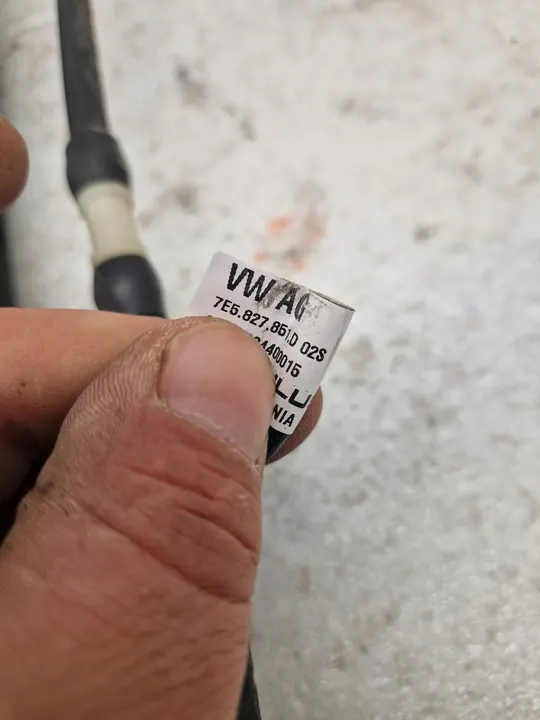 Elektrisk baklucka aktuator VW T6 image 2