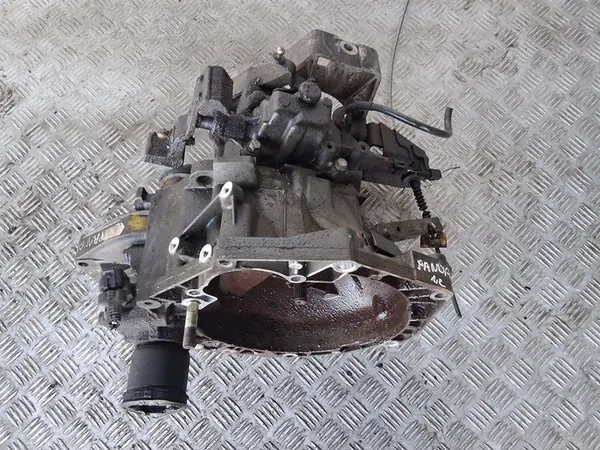 6-vaihteinen vaihteisto Fiat Doblo II 1.6 Multijet image 2