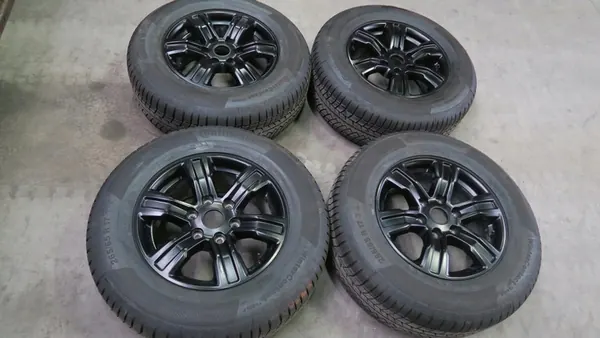 FORD RANGER 17" ALUMINIUMFÄLGAR VINTER TPMS ORIGINAL image 2