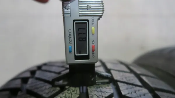 FORD RANGER 17" ALUMINIUMFÄLGAR VINTER TPMS ORIGINAL image 9