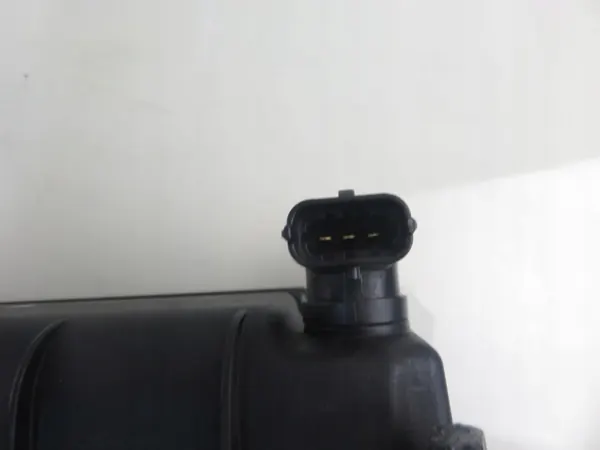 Tapa de Válvulas OEM E510D6K271 - Pieza FoMoCo Usada image 4