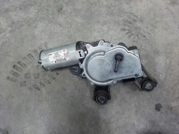 VW T5 Etupyyhkijän moottori image 3