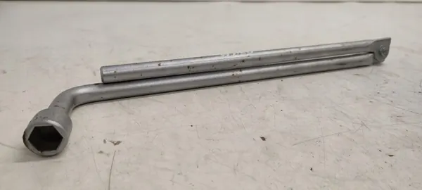 Mercedes-Benz pyöränavain OEM 1405810001 - Käytetty image 3