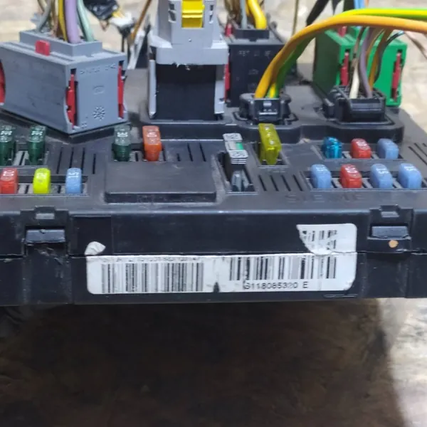 Module BSI OEM 9653667580 S118085320E pour Citroen Peugeot image 10