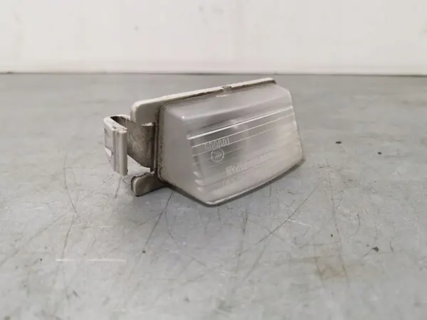 Feu de plaque Nissan 370Z OEM FBZ15648 image 4