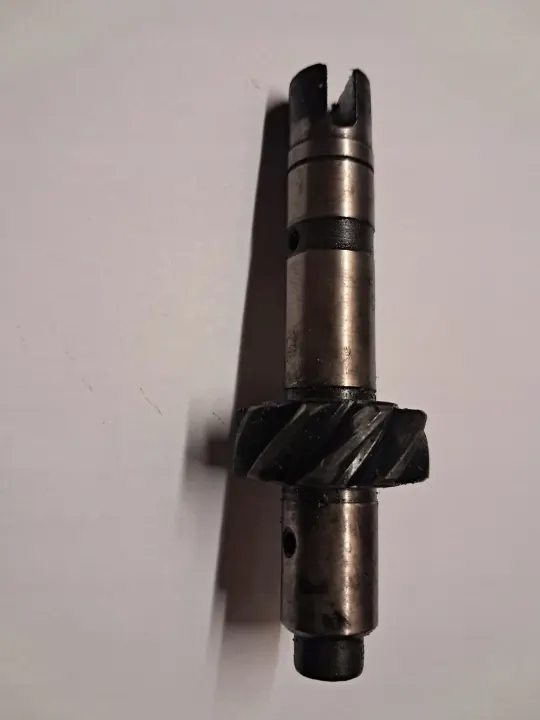 Oljepumpdrivaxel OEM 615OM2,0D för Mercedes image 2