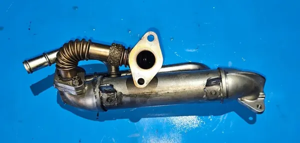 Arrefecedor EGR usado OEM 038131513S para VW Audi 2.0 image 4