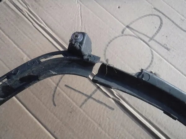 Front Bumper Grille Kia Picanto image 5