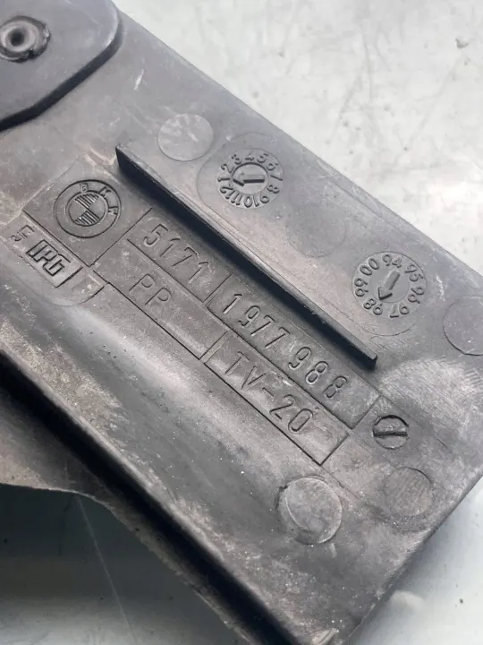 BMW Z3 E36 Konepeltilukon Kansi OEM 71977988 image 7
