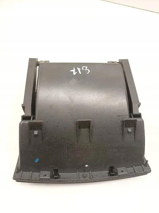 Bac de console centrale OEM 7L6857919D VW Touareg I image 4