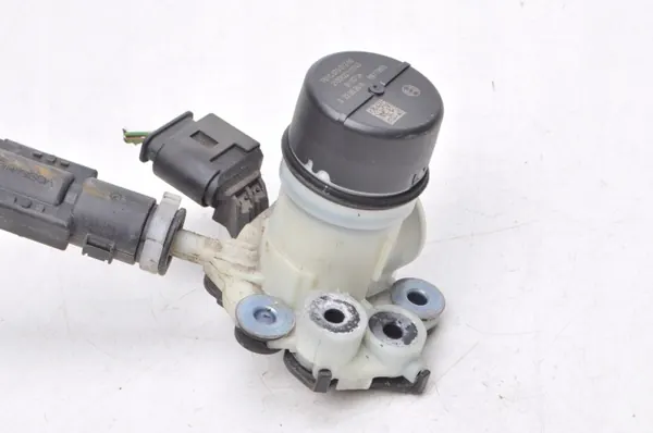 Mercedes AdBlue-pumppu OEM F01C250151 Vito W447 image 4