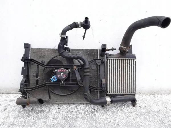Radiateur avant OEM 21410B680D pour Dacia Lodgy image 3