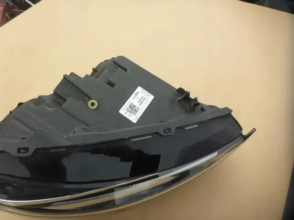 Faros delanteros derecho Opel Corsa F 19-> OEM 39162649 image 6