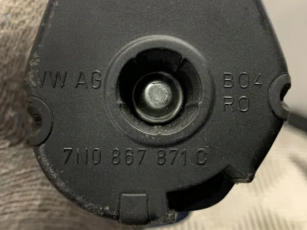 Trunk Cover SEAT ALHAMBRA II Minivan 7N0867871C image 3