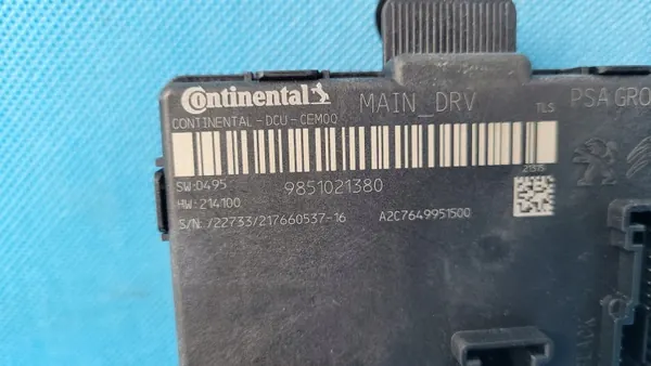 Peugeot 308 III dörrstyrningsmodul OEM 9851021380 image 4