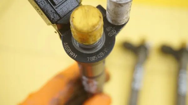 Injecteur 0445116024 pour BMW E87 E60 E90 X1 X3 2.0D image 3