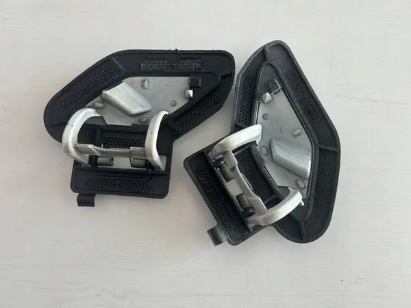 MERCEDES B W246 2011-2014 Bouchons de lave-glace L+R OEM image 3