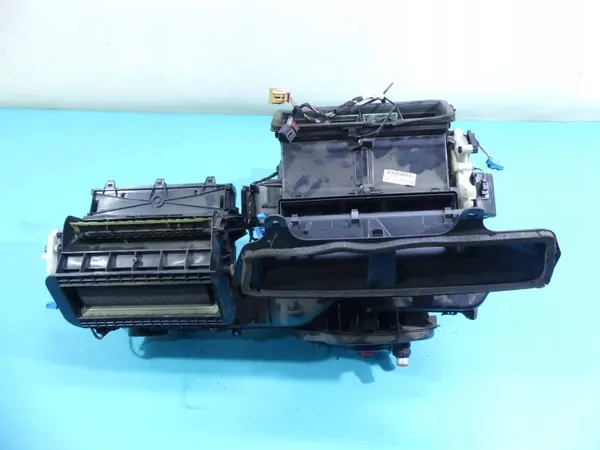 Seat-lämmitysydin OEM 5Q1816005AD Leon III:lle 2012-2016 image 2