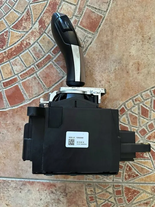 Seletor de mudanças BMW X5 E70 OEM 916884702 - Usado image 3