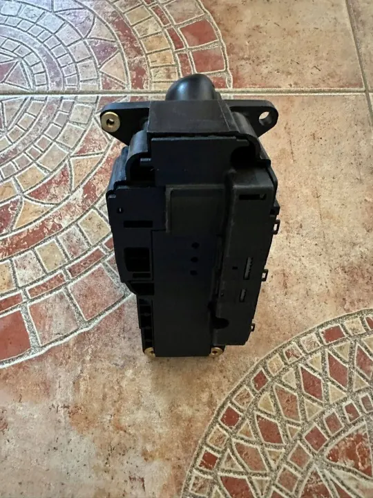 Seletor de mudanças BMW X5 E70 OEM 916884702 - Usado image 5