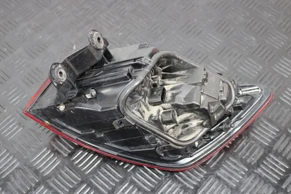 Luz trasera izquierda 8W9945069 Audi A4 B9 Allroad image 3