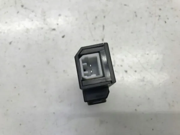 Puerto USB OEM 703000542AA para Chery Omoda 5 image 3