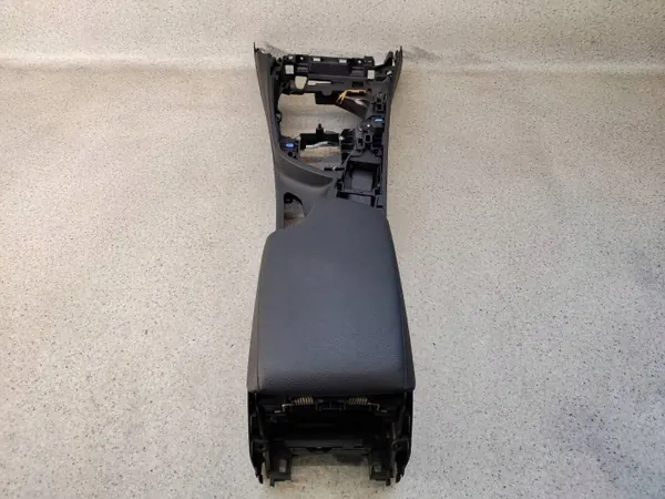 Accoudoir central OEM 9207357396 pour BMW 3 GT F34 image 3