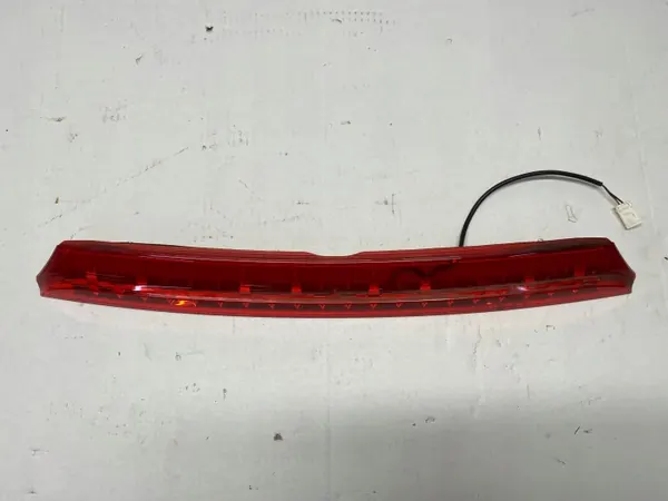 Bremslicht Peugeot RCZ OEM YM40700780 - Gebraucht image 3