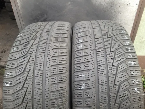 Hankook Winter i*cept evo2 W320 235/45R18 98V image 2