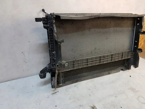 Conjunto de radiadores Audi E-Tron 50 55 8W0959455T image 7