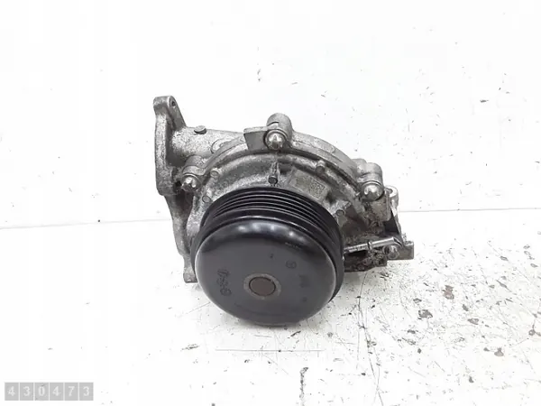 Bomba de água aquecimento Mercedes OEM A6542010010 - Usada image 2