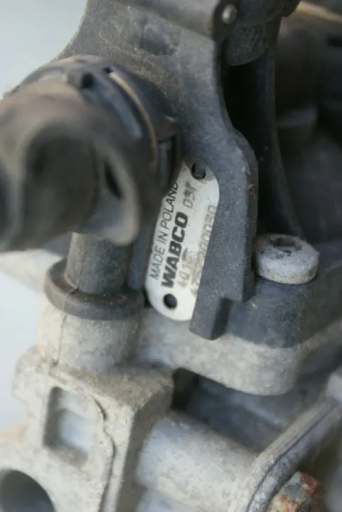 ALB Brake Force Regulator Valve WABCO 475720003 image 4